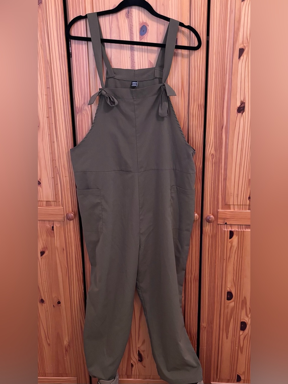 SHEIN Olive Tie-Strap Utility Jumpsuit